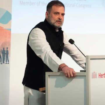 “चुनावी व्यवस्था में गंभीर समस्याएँ हैं-विदेश से राहुल गांधी ने कहा, “भारत का लोकतंत्र खतरे में है”