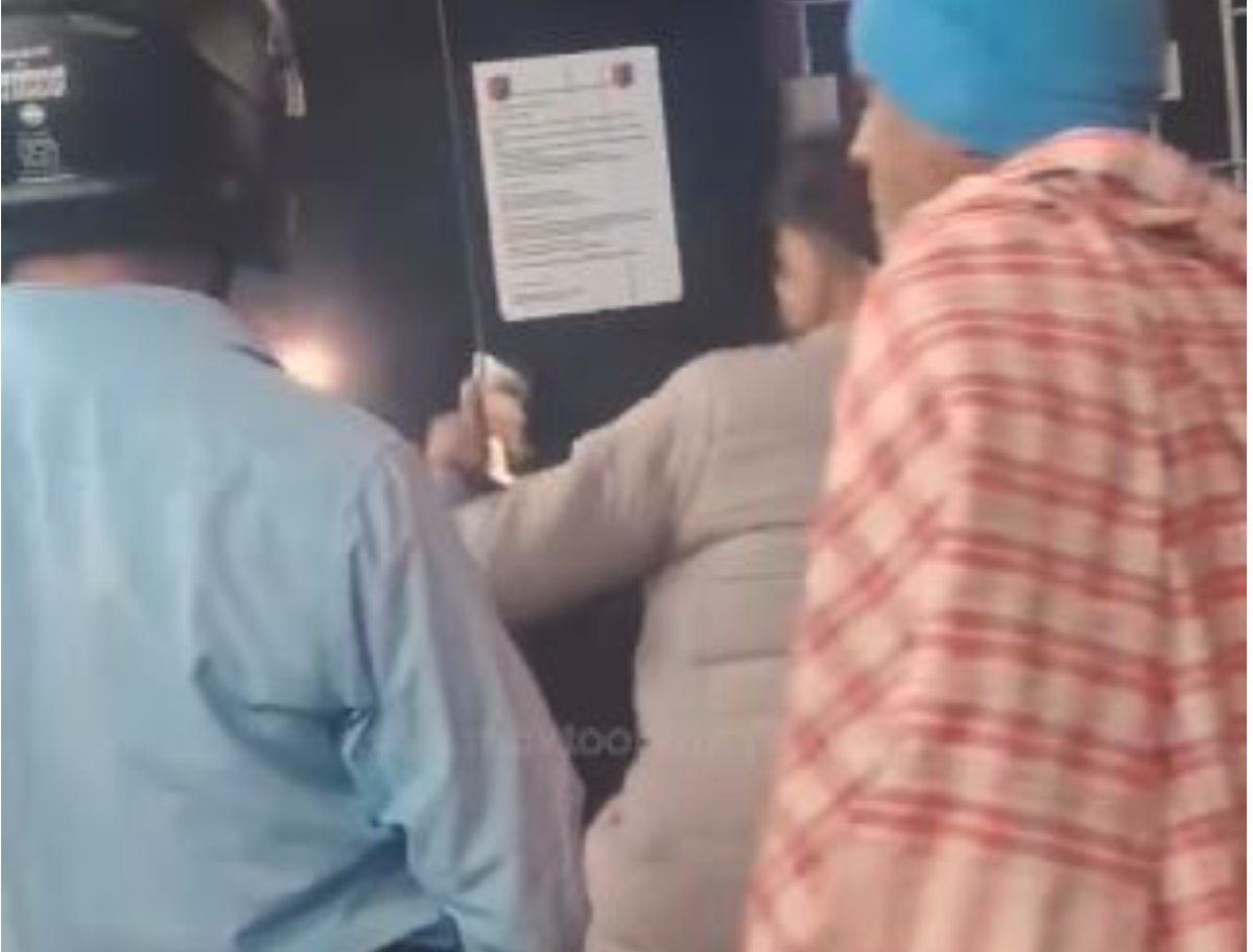 ओडिशा: बालासोर स्टेशन पर यात्रियों से 'जय श्रीराम' के नारे लगवाने व ऐसा न करने पर मारपीट के आरोप में युवक गिरफ्तार