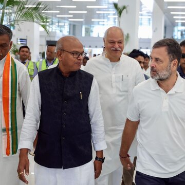 पटना में उल्टी गिनती शुरू, दो महीने में बिहार में बनेगी महागठबंधन की सरकार