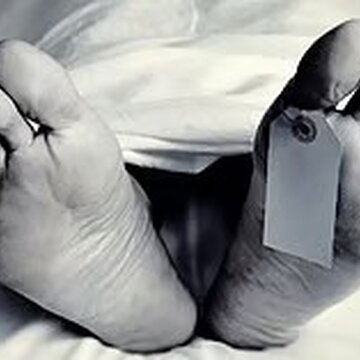 अस्पताल के शवगृह से 'अदला-बदली' हो गए शव, पुलिस की लापरवाही ? मृतकों के दोनों परिवारों में गुस्सा