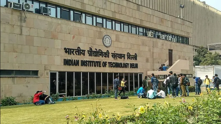 छात्रों की मेहनत रंग लाई, IIT दिल्ली में 1,140 से अधिक प्लेसमेंट्स