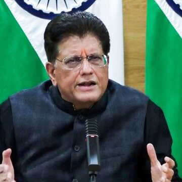 सरकार ने भारत–अमेरिका व्यापार समझौते पर संसद की जगह प्रेस कॉन्फ्रेंस के जरिए दी जानकारीः जानें क्यों?