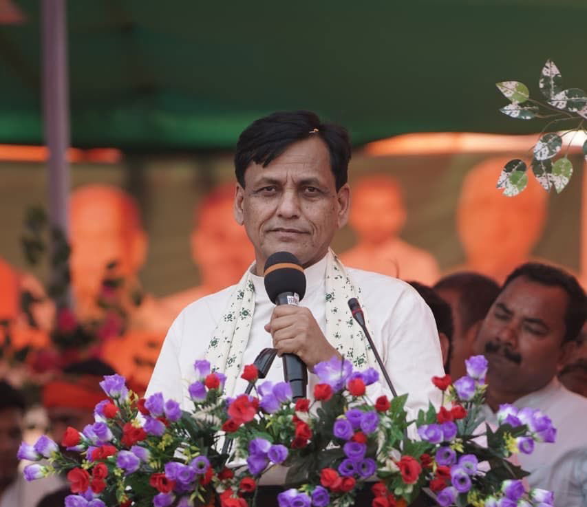 एनडीए के पक्ष में माहौल, महागठबंधन में समन्वय की कमी से सियासी तापमान चढ़ा