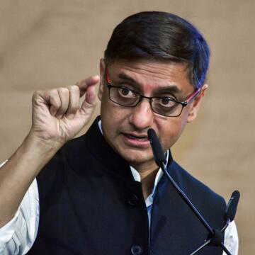 'विकसित भारत' का सपना तभी होगा साकार, जब विकास की रफ्तार पकड़ेगा बंगाल: संजीव सान्याल