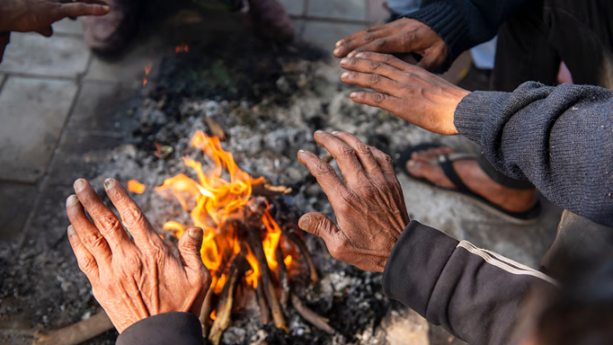 कोलकाता के तापमान में हुई हल्की वृद्धि, कितना चढ़ा पारा? कब तक पड़ेगी कड़ाके की ठंड?