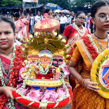 108 घड़ों के पानी से स्नान कर बीमार पड़ेंगे प्रभु जगन्नाथ! जानिए कब है स्नान पूर्णिमा का शुभ मुहूर्त?