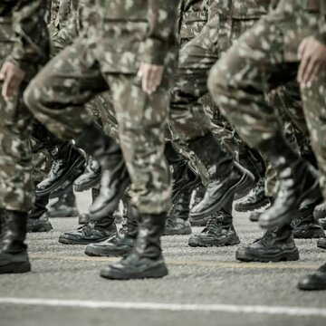 कश्मीर में आतंकी नेटवर्क पर बड़ी कार्रवाई, CIK की कई जगहों पर छापेमारी