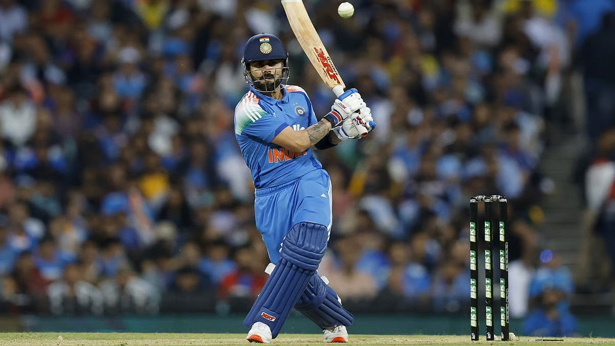 ODI में कोहली ने रचा इतिहास, सचिन का बड़ा रिकॉर्ड तोड़ा, संगकारा को पीछे छोड़ा