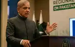 ईरान-अमेरिका तनाव से पाकिस्तान की अर्थव्यवस्था पर गहरा संकट, तेल महंगा और जनता परेशान