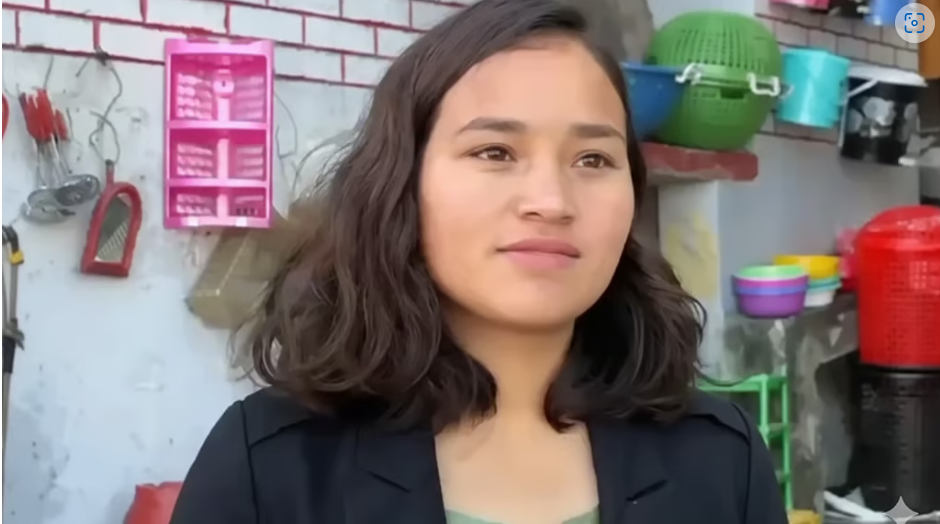 22 वर्षीय बीटेक स्नातक, शहर छोड़कर लौटीं बदलने गाँव की तस्वीर