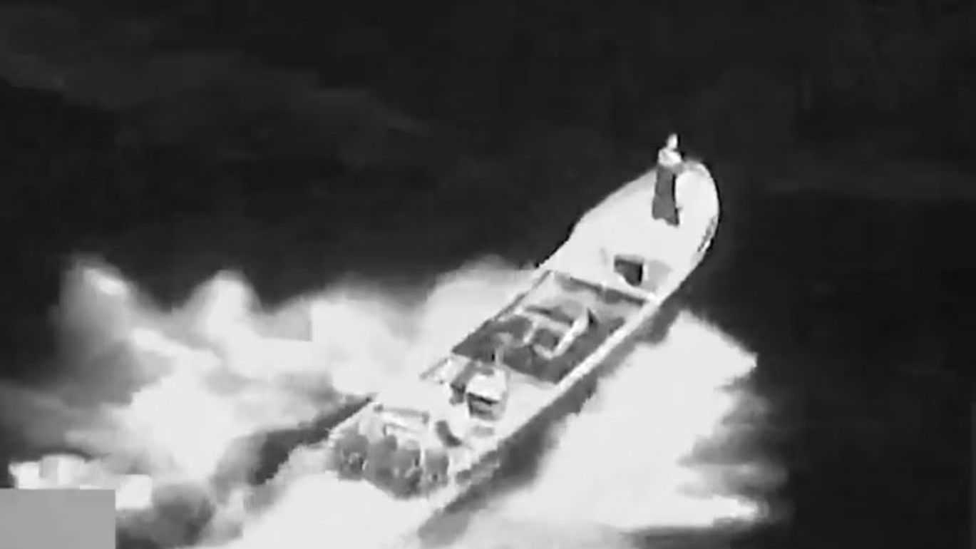 मादुरो की गिरफ्तारी के बाद अमेरिकी सेना का पहली बार ड्रग तस्करी से जुड़े जहाज पर ज्ञात हमला