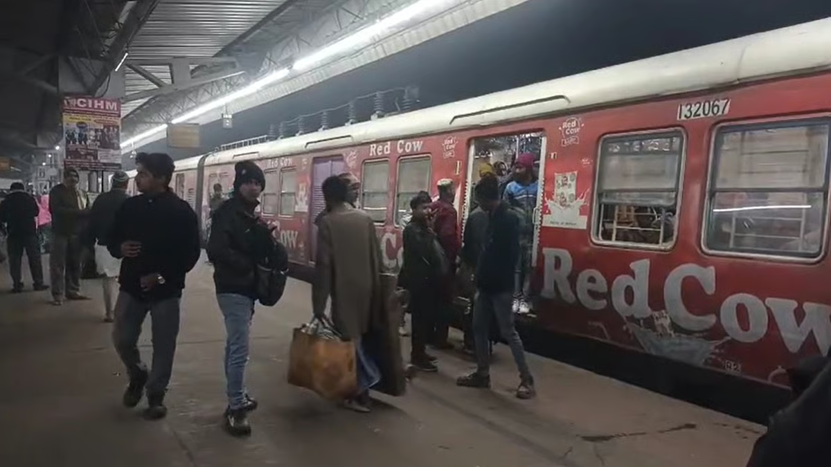 हावड़ा-कटवा लाइन में व्यस्त समय में ट्रेन सेवा ठप, यात्रियों की मुश्किलें बढ़ीं