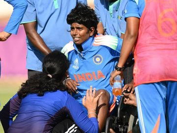 अभ्यास मैच में अरुंधती को गंभीर चोट