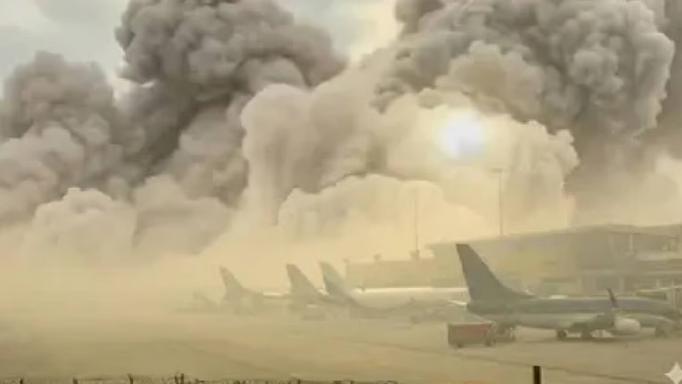 ज्वालामुखी की राख ने दिल्ली के आसमान पर किया कब्जा, कई उड़ानें रद्द