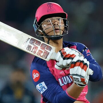 फ्लडलाइट से परेशान वैभव: राजस्थान रॉयल्स के अधिकारी को सुबह 5 बजे वीडीओ कॉल