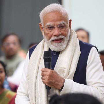 झालमुड़ी मैंने खाया और मिर्ची तृणमूल को लगी : कटाक्ष करते हुए नरेंद्र मोदी ने किया दावा - हिंसा रिकॉर्ड कम हुई