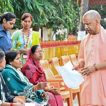 यूपी में मुख्यमंत्री आवास या राजभवन में नहीं होंगे ईद, दिवाली मिलन समारोह, योगी ने कहा-'धर्मनिरपेक्षता का पालन होगा'