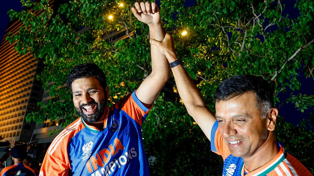 गंभीर नहीं, द्रविड़ को ही रोहित ने दिया Champions Trophy जीत का श्रेय