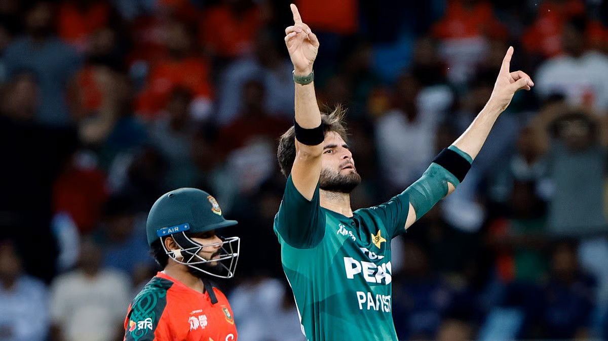 अफरीदी-रऊफ की तूफानी गेंदबाजी में बांग्लादेश ढेर, फाइनल में फिर भारत-पाक महाकुंभ