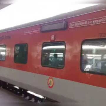 ऑन टाइम की मुहर, सफर में देरीः रेलवे कैसे छुपा रहा है हकीकत?