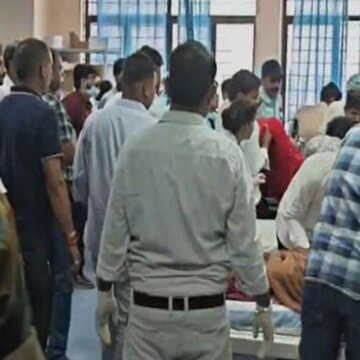 बिहार के नालंदा जिले के शीतला माता मंदिर में मची भगदड़ में 8 महिलाओं की मौत, एक दर्जन लोग घायल