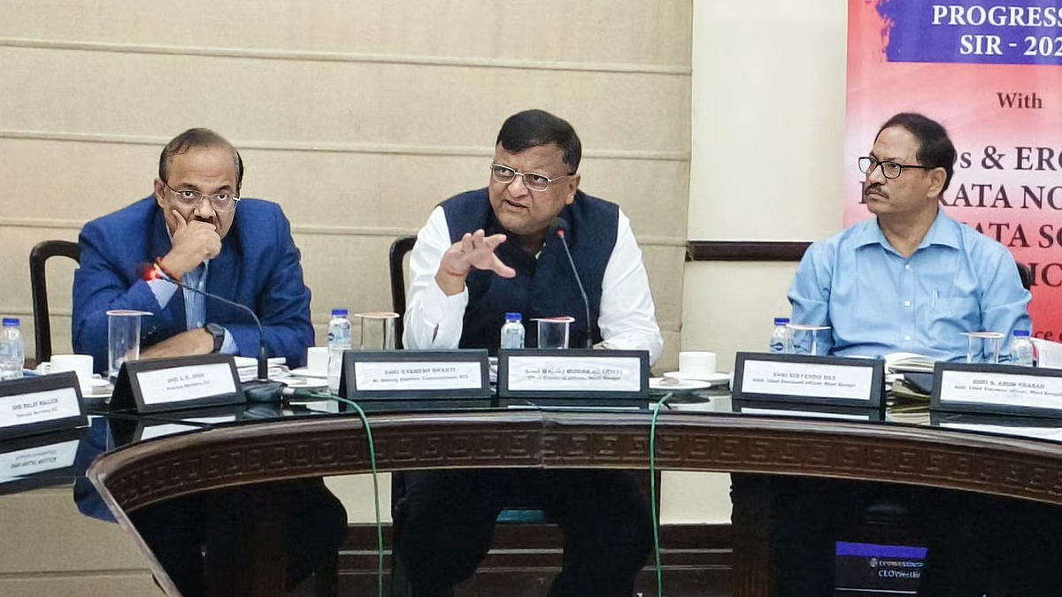 मामला संदेहास्पद है ! 2208 बूथों पर नज़र, आयोग ने मांगी रिपोर्ट