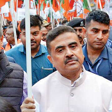 शुभेंदु अधिकारी के काफिले पर हमले का आरोप, अमित शाह के मंत्रालय ने मांगी रिपोर्ट