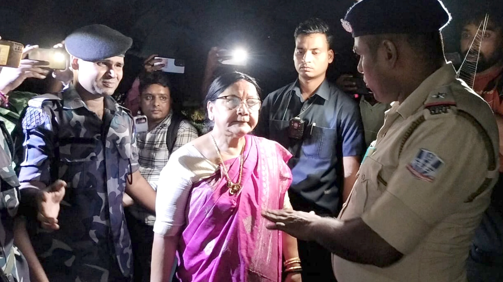 पुलिस और कॉलेज की भूमिका से नाराज, पीड़िता से मिलने के बाद महिला आयोग की सदस्य ने क्या कहा?