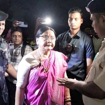 पुलिस और कॉलेज की भूमिका से नाराज, पीड़िता से मिलने के बाद महिला आयोग की सदस्य ने क्या कहा?