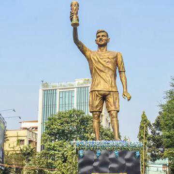 लेकटाउन में मेसी और माराडोना की मूर्ति कहीं सरकारी जमीन पर तो नहीं है स्थापित? हाई कोर्ट ने रिपोर्ट तलब की