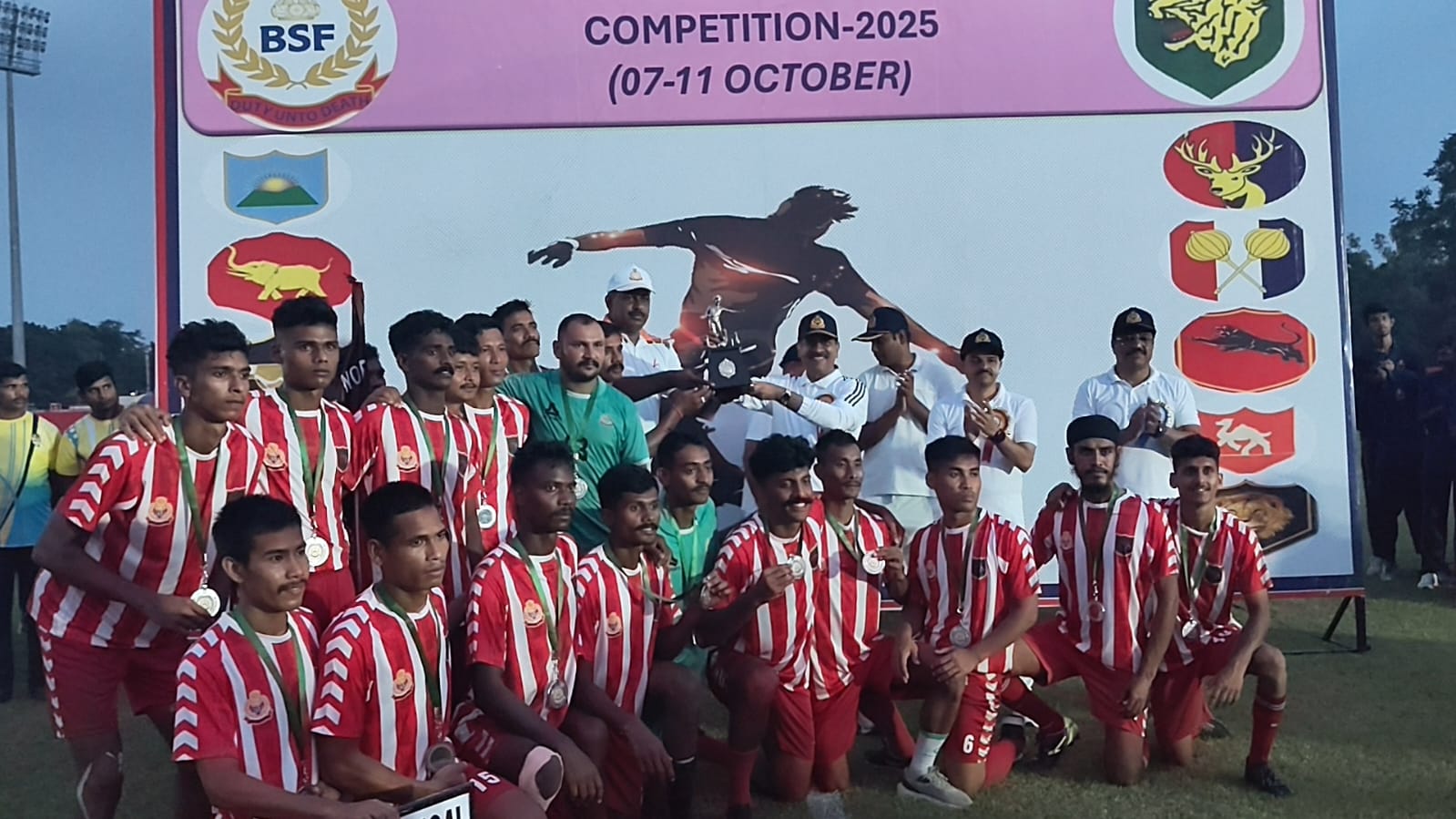 बीएसएफ की 48वीं इंटर फ्रंटियर फुटबॉल प्रतियोगिता–2025 का भव्य समापन समारोह