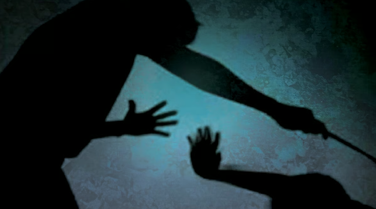 होमवर्क न करने पर दूसरी कक्षा के छात्र को 105 बार बेंत से पिटने का आरोप, शिक्षक निलंबित