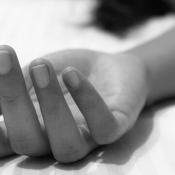 SIR के डर से 8 वर्षीया बेटी समेत महिला ने की कीटनाशक खाकर आत्महत्या की कोशिश, SSKM में चिकित्साधीन