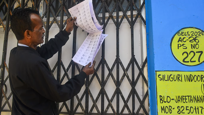 SIR की सुनवाई खत्म होने से पहले ही 50 हजार मतदाताओं का नाम सूची से हटाने की सिफारिश