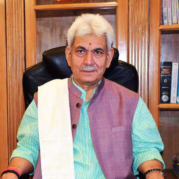 जम्मू-कश्मीर उपराज्यपाल मनोज सिन्हा : आतंक पीड़ितों को दिया न्याय, 27 परिवारों को नौकरी के पत्र