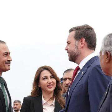 हॉर्मुज जलडमरूमध्य और लेबनान मुद्दे पर अड़ा ईरान, समझौता अब भी दूर