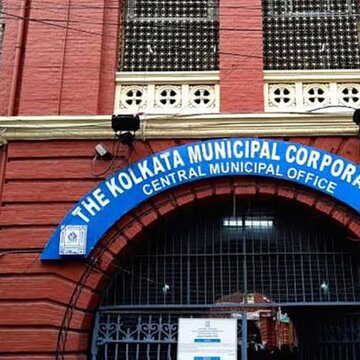 अवैध होने के बावजूद म्यूटेशन शुल्क की वसूली! सुप्रीम कोर्ट के निर्देश पर कोलकाता में शुल्क लेना बंद