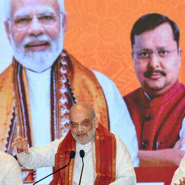 Bengal Election: ममता बनर्जी के गढ़ भवानीपुर में आज भाजपा का शक्ति प्रदर्शन, अमित शाह के रोड शो पर होगी सबकी नजर