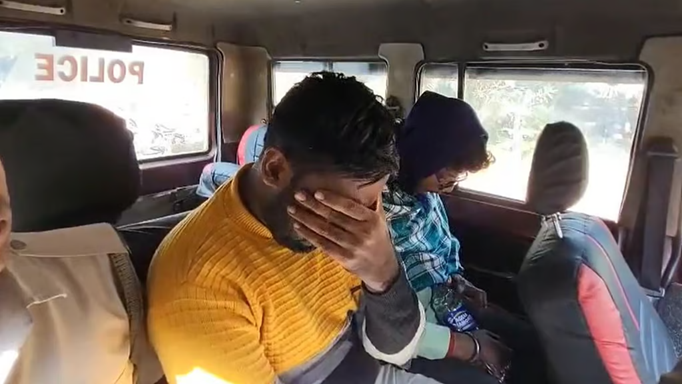 मृतक के नाम पर एन्यूमरेशन फॉर्म भरने के आरोप में बांग्लादेशी नागरिक गिरफ्तार