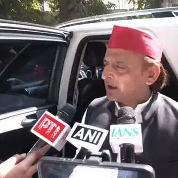 एसआईआर पर सवाल, अखिलेश यादव का चुनाव आयोग पर गंभीर आरोप