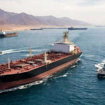 होर्मुज में ईरान ने दो जहाजों को अपने कब्जे में लिया, उनमें से एक आ रहा था गुजरात!