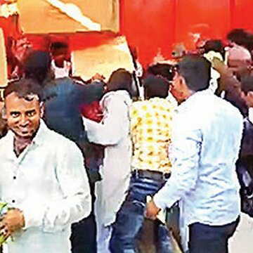 हमीरपुर सामूहिक विवाह में चिप्स के लिए भगदड़, कई लोग घायल