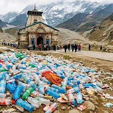 पुण्य की कीमत चुकाता कूड़े से भरा केदारनाथ