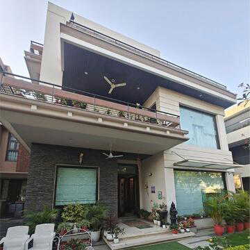 पंजाब में ईडी की बड़ी कार्रवाई: पूर्व डीआईजी हरचरण सिंह भुल्लर से जुड़े मामलों में 11 जगहों पर छापेमारी