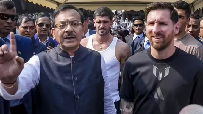 अपने पद से इस्तीफा देना चाहते हैं अरूप विश्वास, मुख्यमंत्री को पत्र लिखकर जतायी इच्छा