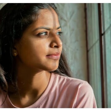 पूजा से पहले ब्रेकअप! दुःख भूलकर कैसे त्योहार में मस्त रहें?