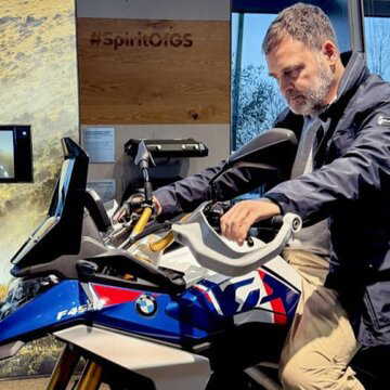 राहुल गांधी जर्मनी दौरे पर, यहां वे कांग्रेस नेताओं के साथ एनआरआई मुद्दों व पार्टी की वैश्विक रणनीति पर चर्चा करेंगे