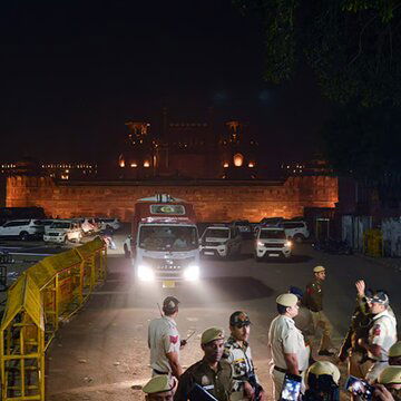 Delhi Blast : देश छोड़कर पाकिस्तान भागने की फिराक में थी दिल्ली धमाकों की आरोपी शाहीन!