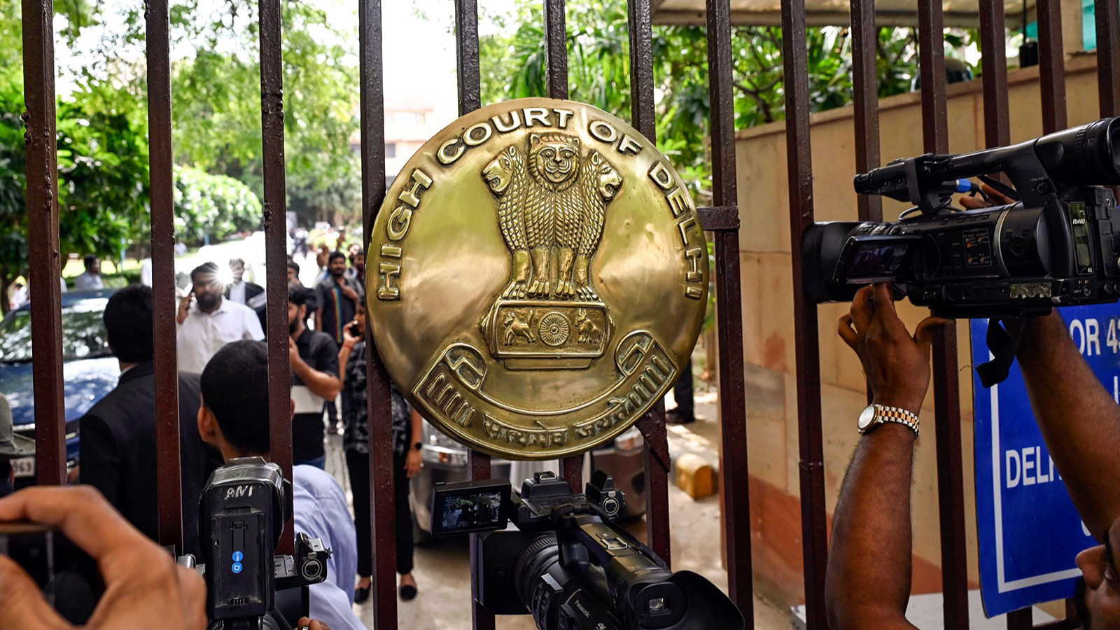 नेपाल में अशांति के दौरान मारी गई भारतीय महिला के लिए 100 करोड़ मुआवज़े की याचिका