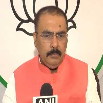 राहुल गांधी के व्यवहार पर विवाद तेज, बीजेपी और विपक्ष आमने-सामने